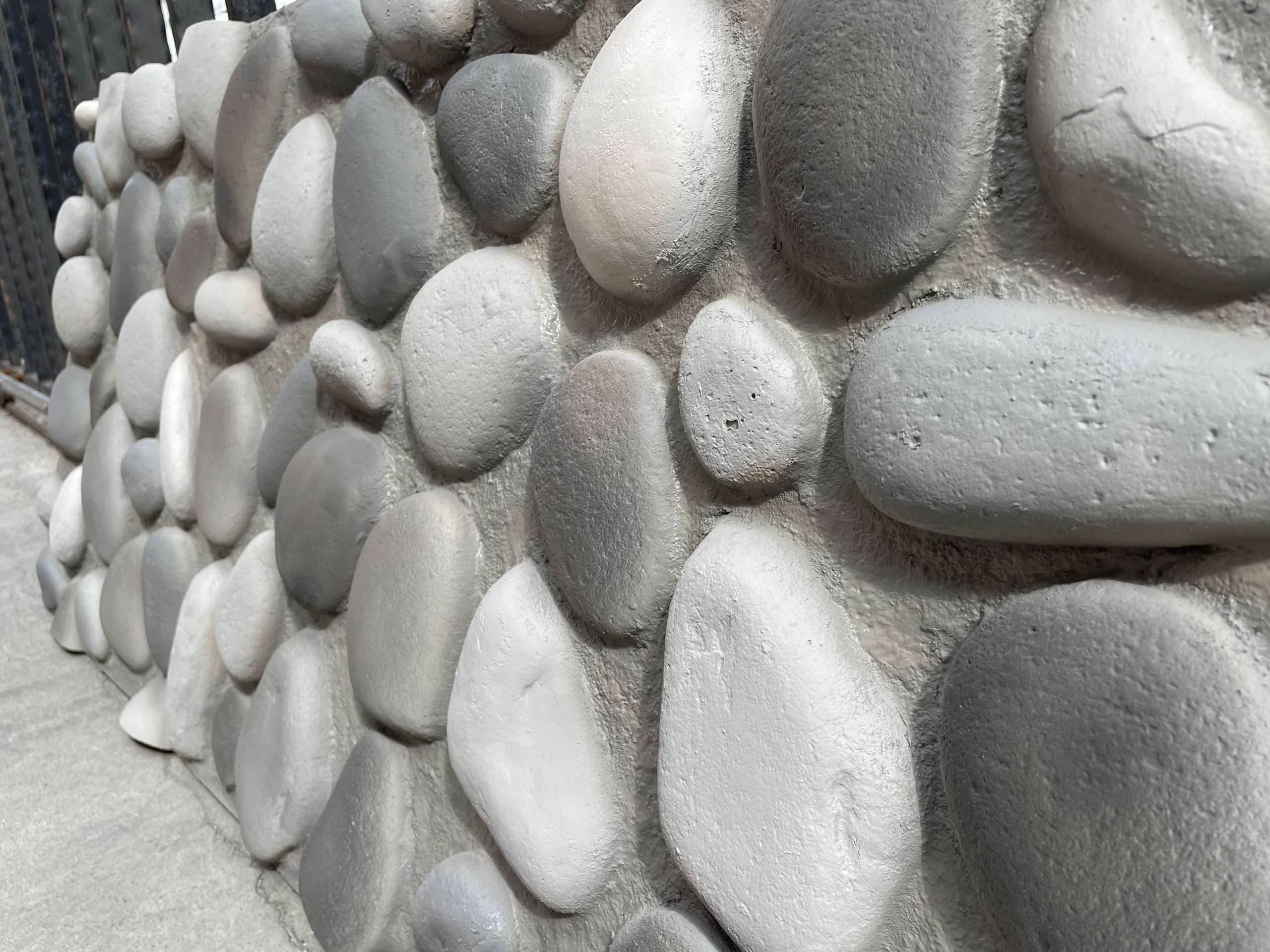 aneto Aneto Grey – İç ve Dış Mekan için (Poliüretan) 3B Taş Görünümlü Duvar Paneli (130 cm x 60 cm) - Görsel 3