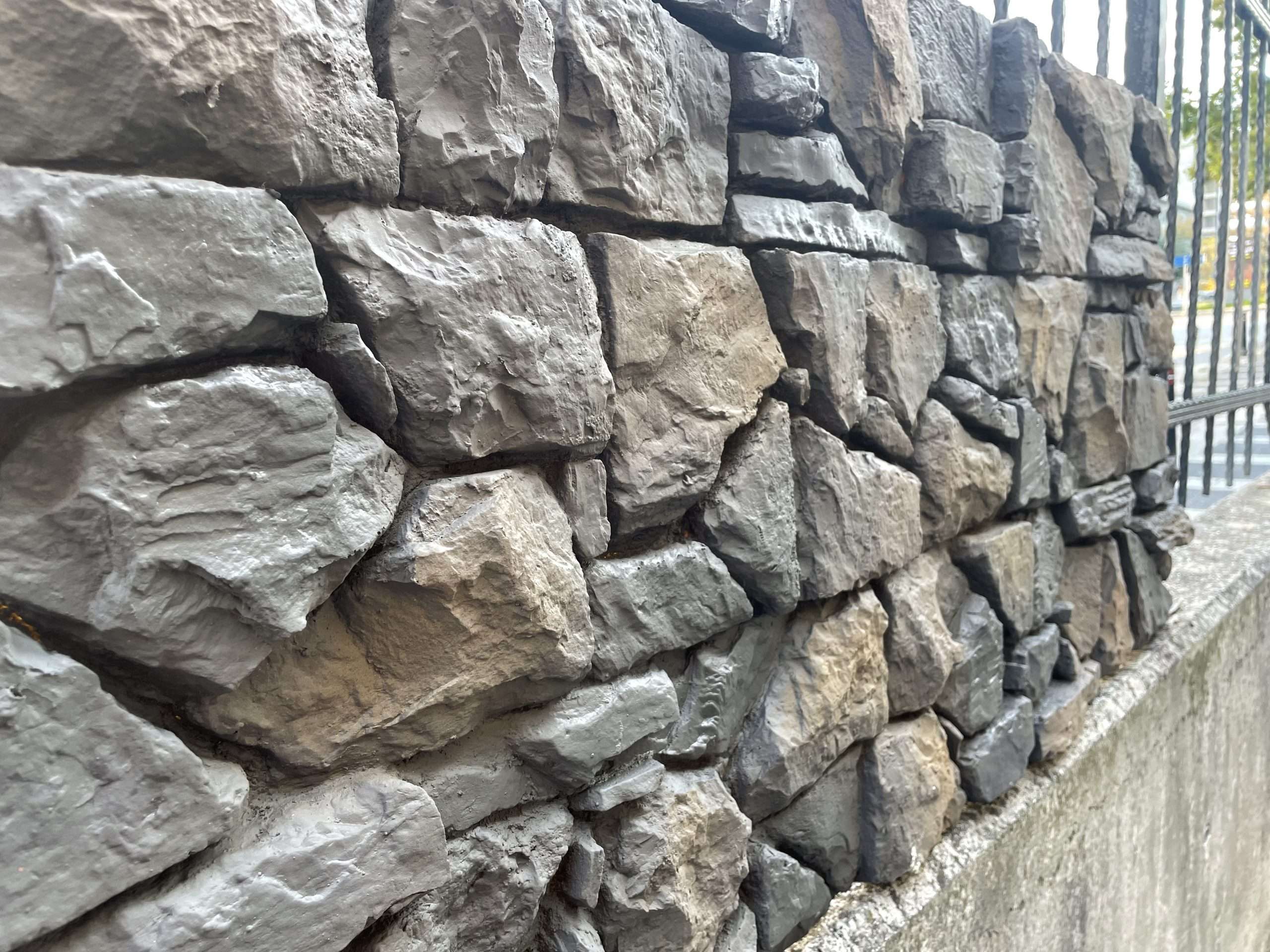 pizarra Pizarra Giallo – İç ve Dış Mekan için (Poliüretan) 3B Taş Görünümlü Duvar Paneli (123 cm x 58 cm) - Görsel 2