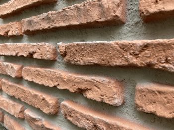 Roma Brick Raja – İç ve Dış Mekan için (Poliüretan) 3B Tuğla Görünümlü Duvar Paneli (117 cm x 52 cm) - Görsel 2